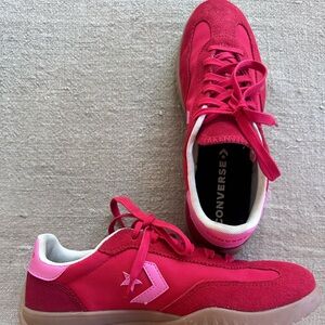 Converse Run Star Trainer Red with pink Size Women’s 8 Never worn